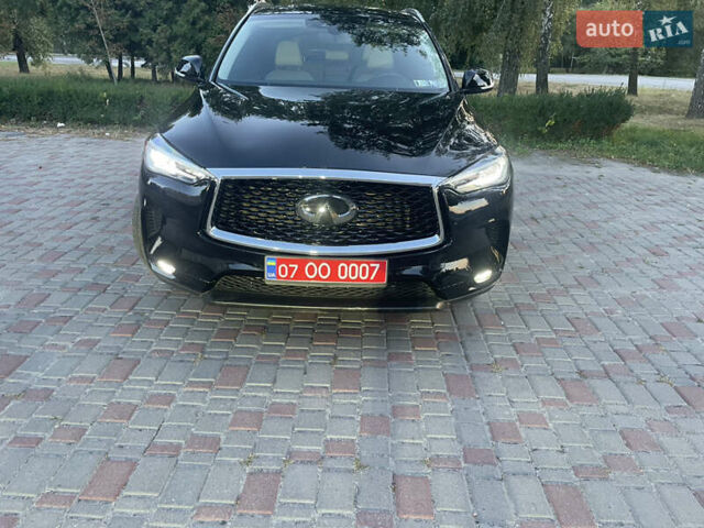 Чорний Інфініті QX50, об'ємом двигуна 2 л та пробігом 162 тис. км за 20999 $, фото 2 на Automoto.ua