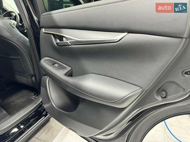 Черный Инфинити QX50, объемом двигателя 2 л и пробегом 40 тыс. км за 27500 $, фото 26 на Automoto.ua