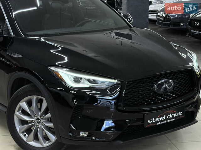 Черный Инфинити QX50, объемом двигателя 2 л и пробегом 83 тыс. км за 21999 $, фото 6 на Automoto.ua