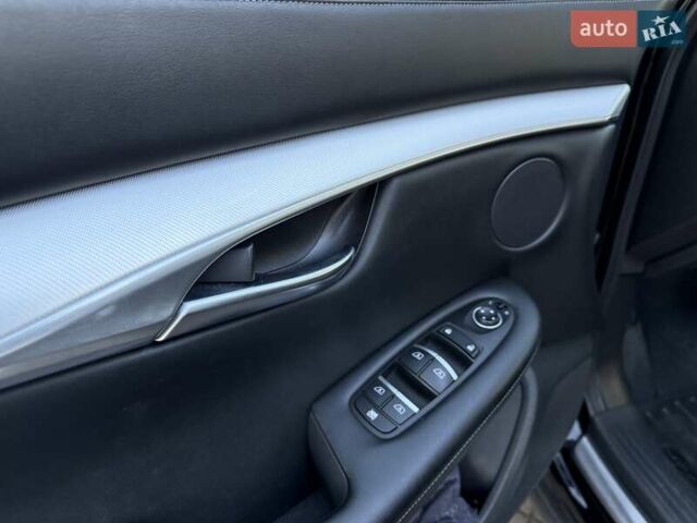 Черный Инфинити QX50, объемом двигателя 1.99 л и пробегом 61 тыс. км за 29900 $, фото 34 на Automoto.ua