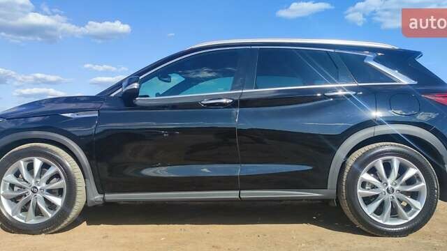 Черный Инфинити QX50, объемом двигателя 2 л и пробегом 80 тыс. км за 25999 $, фото 17 на Automoto.ua