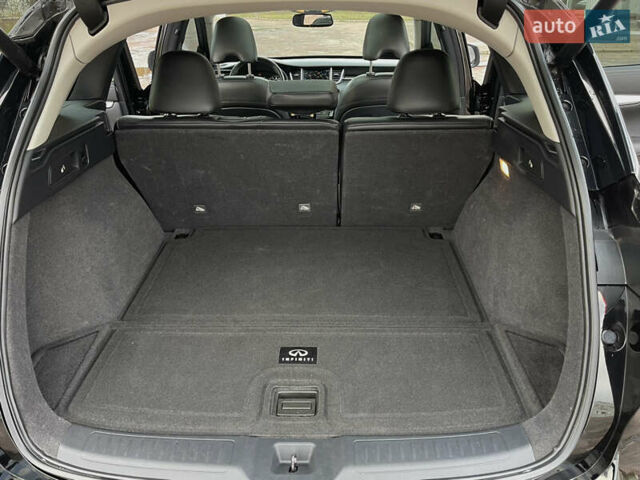 Чорний Інфініті QX50, об'ємом двигуна 1.99 л та пробігом 98 тис. км за 21900 $, фото 39 на Automoto.ua