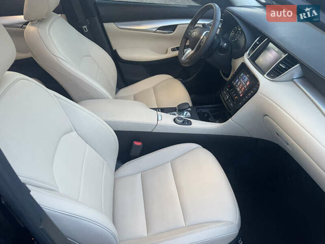 Чорний Інфініті QX50, об'ємом двигуна 2 л та пробігом 162 тис. км за 20999 $, фото 55 на Automoto.ua