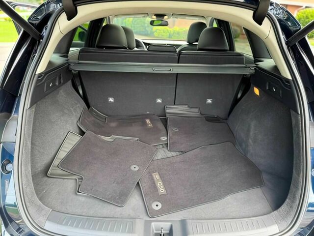 Черный Инфинити QX50, объемом двигателя 2 л и пробегом 48 тыс. км за 8300 $, фото 13 на Automoto.ua