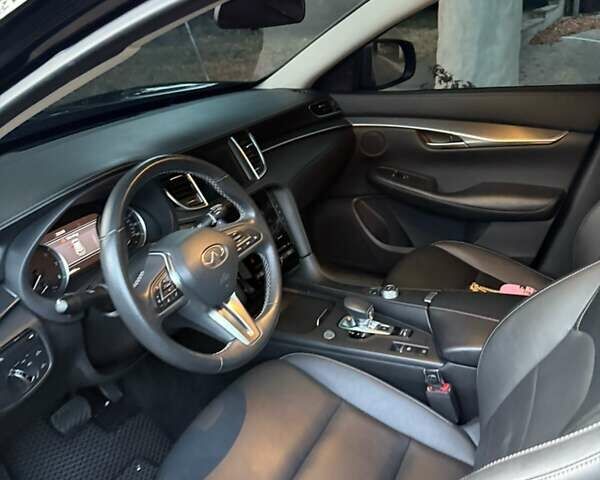 Черный Инфинити QX50, объемом двигателя 2 л и пробегом 62 тыс. км за 24500 $, фото 55 на Automoto.ua