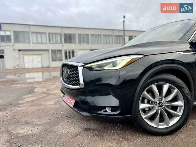 Чорний Інфініті QX50, об'ємом двигуна 1.99 л та пробігом 98 тис. км за 21900 $, фото 10 на Automoto.ua