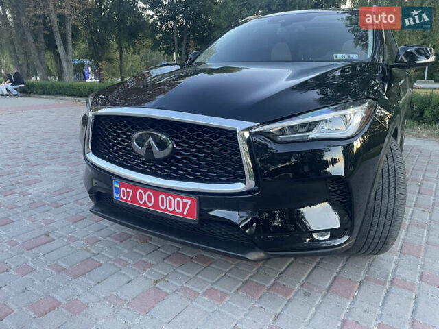 Чорний Інфініті QX50, об'ємом двигуна 2 л та пробігом 162 тис. км за 20999 $, фото 27 на Automoto.ua