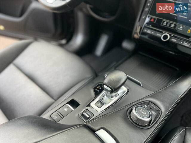 Чорний Інфініті QX50, об'ємом двигуна 1.99 л та пробігом 98 тис. км за 21900 $, фото 19 на Automoto.ua