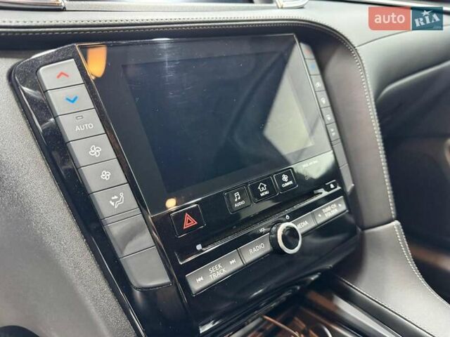 Черный Инфинити QX50, объемом двигателя 2 л и пробегом 40 тыс. км за 27500 $, фото 15 на Automoto.ua