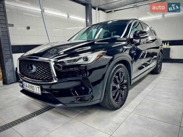 Черный Инфинити QX50, объемом двигателя 2 л и пробегом 40 тыс. км за 27500 $, фото 5 на Automoto.ua