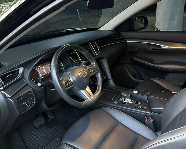Черный Инфинити QX50, объемом двигателя 2 л и пробегом 62 тыс. км за 24500 $, фото 29 на Automoto.ua