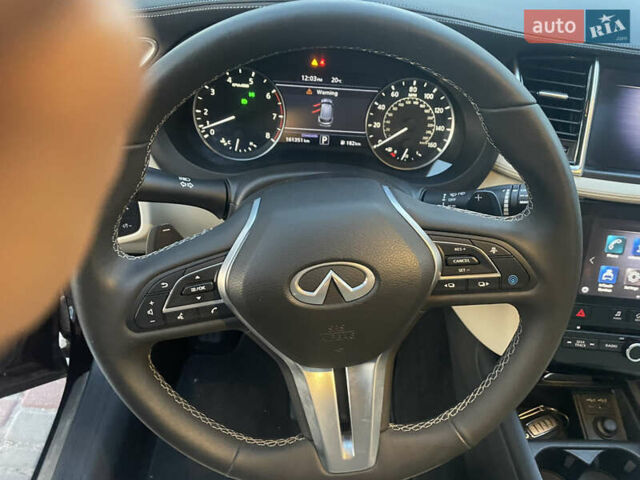 Чорний Інфініті QX50, об'ємом двигуна 2 л та пробігом 162 тис. км за 20999 $, фото 65 на Automoto.ua
