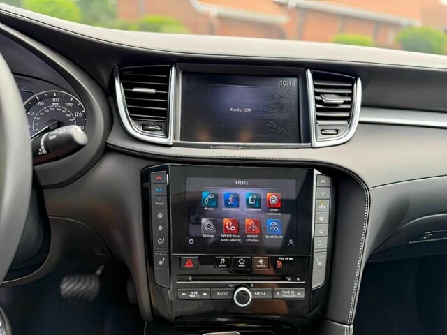 Черный Инфинити QX50, объемом двигателя 2 л и пробегом 48 тыс. км за 8300 $, фото 11 на Automoto.ua