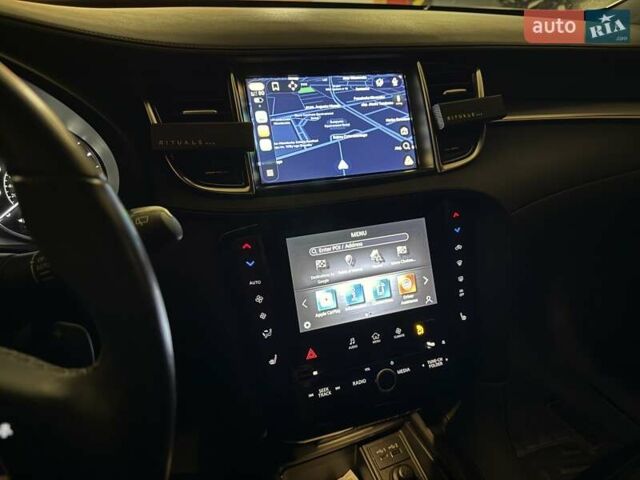 Черный Инфинити QX50, объемом двигателя 1.99 л и пробегом 61 тыс. км за 29900 $, фото 14 на Automoto.ua
