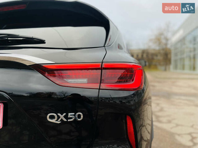 Чорний Інфініті QX50, об'ємом двигуна 1.99 л та пробігом 98 тис. км за 21900 $, фото 41 на Automoto.ua