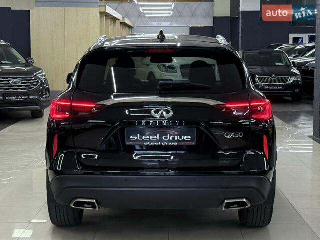 Черный Инфинити QX50, объемом двигателя 2 л и пробегом 83 тыс. км за 21999 $, фото 14 на Automoto.ua