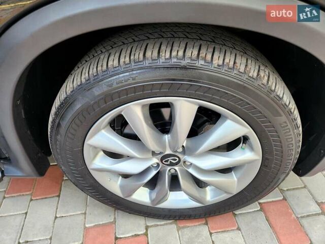 Черный Инфинити QX50, объемом двигателя 2 л и пробегом 49 тыс. км за 21777 $, фото 29 на Automoto.ua