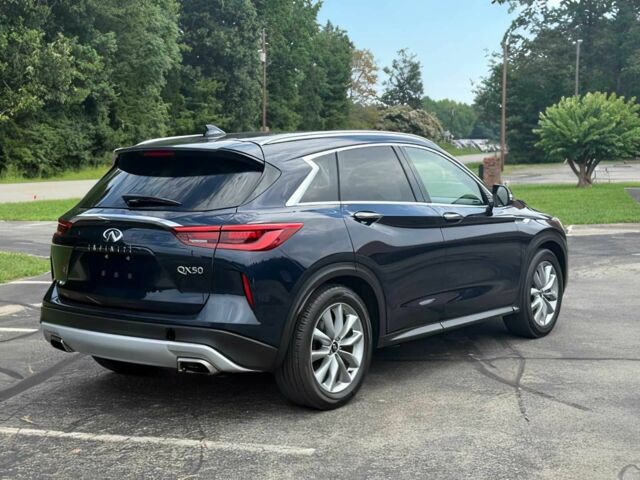 Черный Инфинити QX50, объемом двигателя 2 л и пробегом 48 тыс. км за 8300 $, фото 4 на Automoto.ua