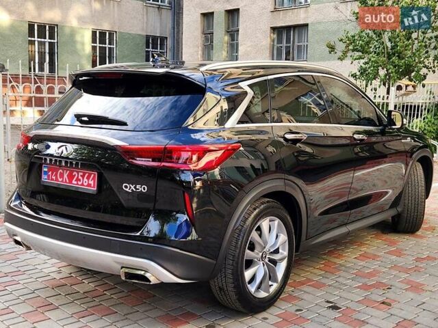 Черный Инфинити QX50, объемом двигателя 2 л и пробегом 49 тыс. км за 21777 $, фото 4 на Automoto.ua