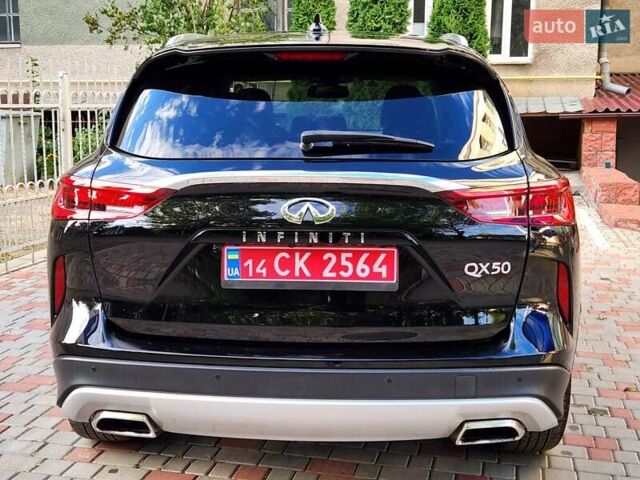 Черный Инфинити QX50, объемом двигателя 2 л и пробегом 49 тыс. км за 21777 $, фото 2 на Automoto.ua