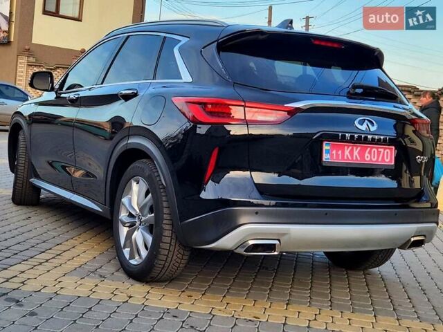 Чорний Інфініті QX50, об'ємом двигуна 2 л та пробігом 49 тис. км за 21800 $, фото 9 на Automoto.ua