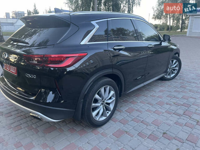 Чорний Інфініті QX50, об'ємом двигуна 2 л та пробігом 162 тис. км за 20999 $, фото 11 на Automoto.ua