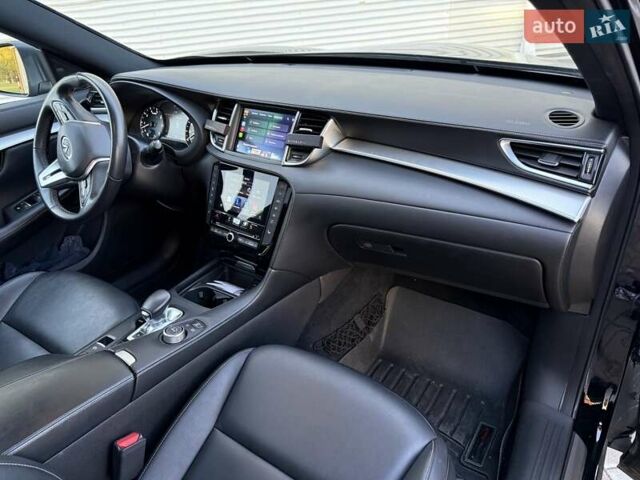 Черный Инфинити QX50, объемом двигателя 1.99 л и пробегом 61 тыс. км за 29900 $, фото 28 на Automoto.ua