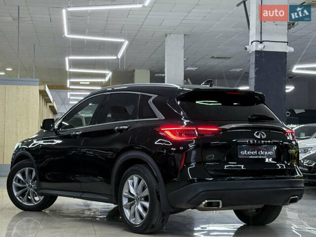 Черный Инфинити QX50, объемом двигателя 2 л и пробегом 83 тыс. км за 21999 $, фото 15 на Automoto.ua