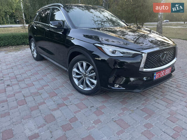 Чорний Інфініті QX50, об'ємом двигуна 2 л та пробігом 162 тис. км за 20999 $, фото 39 на Automoto.ua