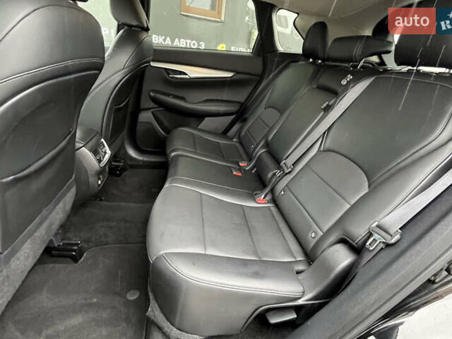 Черный Инфинити QX50, объемом двигателя 2 л и пробегом 92 тыс. км за 24999 $, фото 19 на Automoto.ua