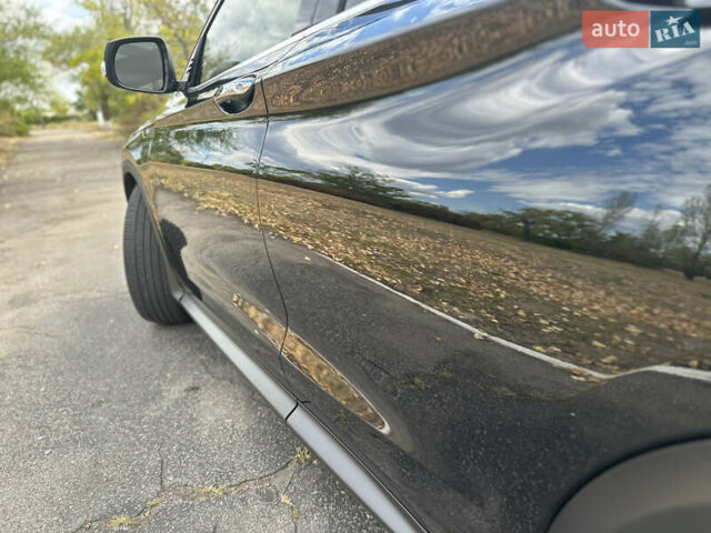 Чорний Інфініті QX50, об'ємом двигуна 2 л та пробігом 33 тис. км за 25200 $, фото 9 на Automoto.ua