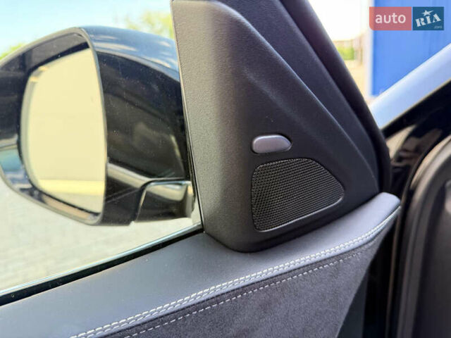 Чорний Інфініті QX50, об'ємом двигуна 2 л та пробігом 63 тис. км за 24600 $, фото 33 на Automoto.ua