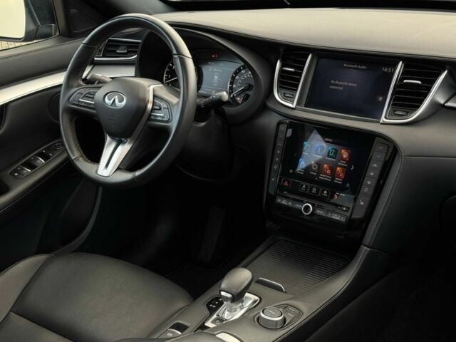 Черный Инфинити QX50, объемом двигателя 2 л и пробегом 30 тыс. км за 25800 $, фото 12 на Automoto.ua