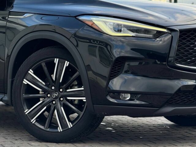 Черный Инфинити QX50, объемом двигателя 2 л и пробегом 30 тыс. км за 25800 $, фото 5 на Automoto.ua