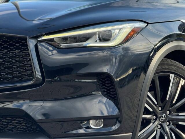 Черный Инфинити QX50, объемом двигателя 2 л и пробегом 30 тыс. км за 25800 $, фото 2 на Automoto.ua