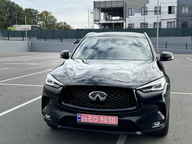 Черный Инфинити QX50, объемом двигателя 2 л и пробегом 66 тыс. км за 21500 $, фото 1 на Automoto.ua