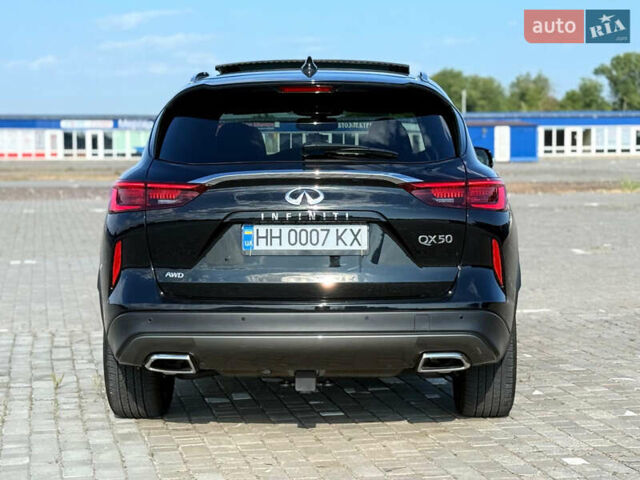 Чорний Інфініті QX50, об'ємом двигуна 2 л та пробігом 63 тис. км за 24600 $, фото 17 на Automoto.ua