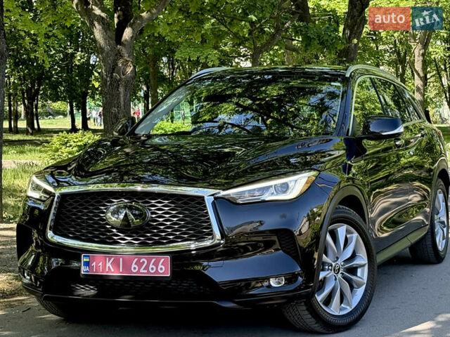 Черный Инфинити QX50, объемом двигателя 1.99 л и пробегом 48 тыс. км за 20900 $, фото 4 на Automoto.ua