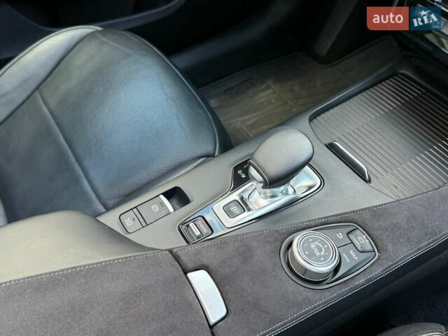 Чорний Інфініті QX50, об'ємом двигуна 2 л та пробігом 63 тис. км за 24600 $, фото 32 на Automoto.ua