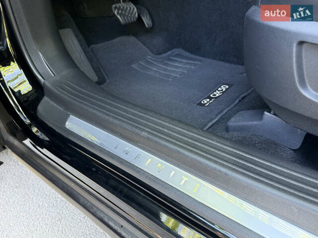 Черный Инфинити QX50, объемом двигателя 1.99 л и пробегом 48 тыс. км за 20900 $, фото 22 на Automoto.ua