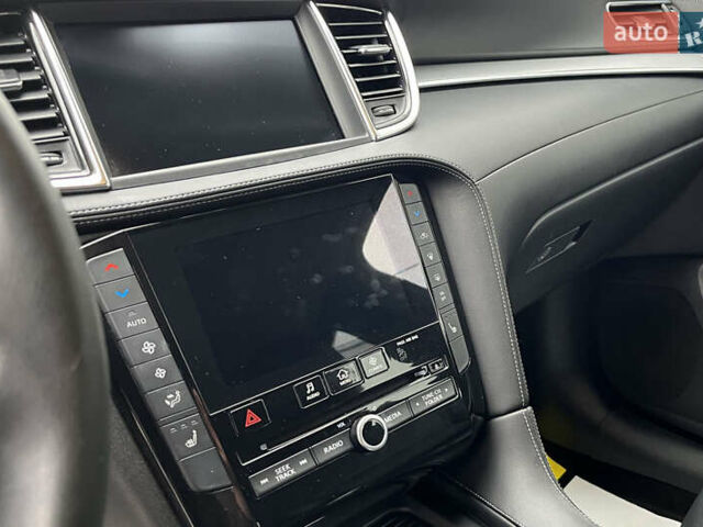 Черный Инфинити QX50, объемом двигателя 2 л и пробегом 92 тыс. км за 24999 $, фото 17 на Automoto.ua