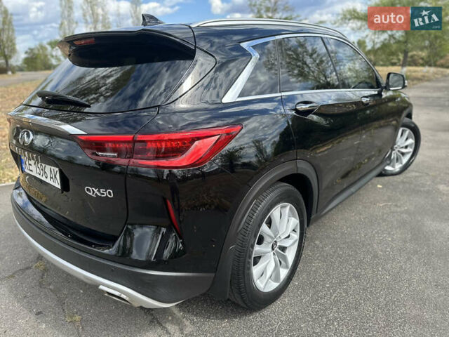 Чорний Інфініті QX50, об'ємом двигуна 2 л та пробігом 33 тис. км за 25200 $, фото 8 на Automoto.ua