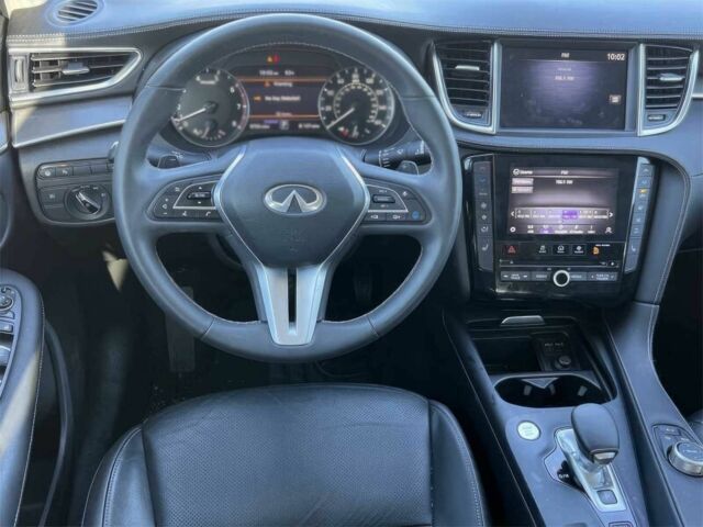 Черный Инфинити QX50, объемом двигателя 2 л и пробегом 19 тыс. км за 7300 $, фото 7 на Automoto.ua