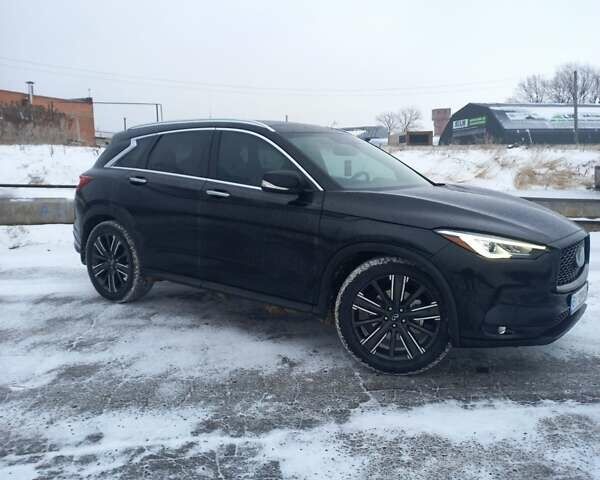 Чорний Інфініті QX50, об'ємом двигуна 2 л та пробігом 7 тис. км за 34800 $, фото 25 на Automoto.ua
