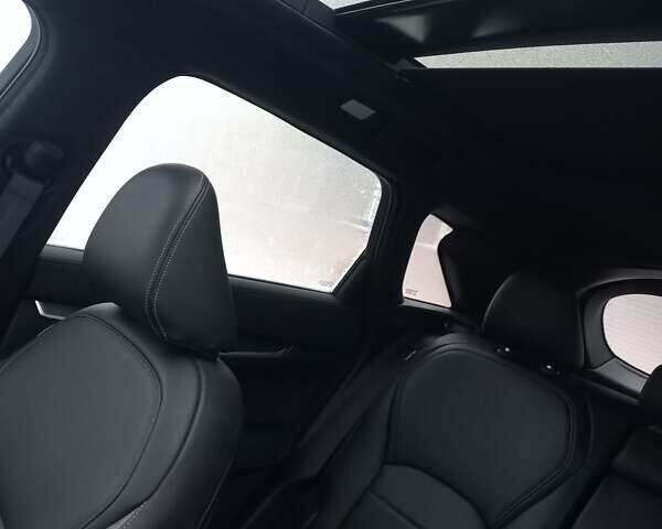 Чорний Інфініті QX50, об'ємом двигуна 2 л та пробігом 7 тис. км за 34800 $, фото 14 на Automoto.ua