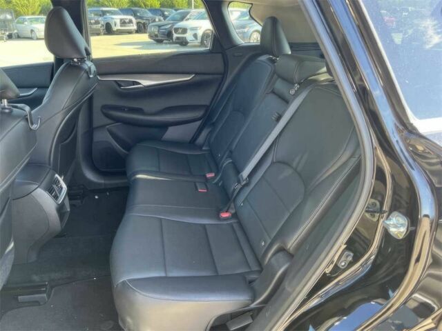 Черный Инфинити QX50, объемом двигателя 2 л и пробегом 19 тыс. км за 7300 $, фото 8 на Automoto.ua