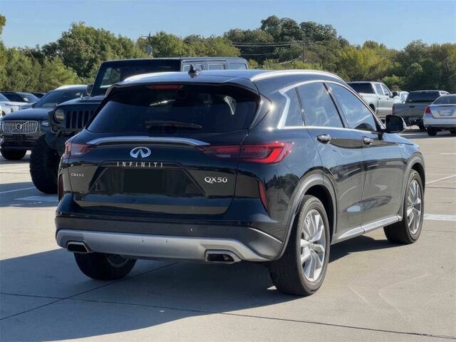 Черный Инфинити QX50, объемом двигателя 2 л и пробегом 19 тыс. км за 7300 $, фото 2 на Automoto.ua