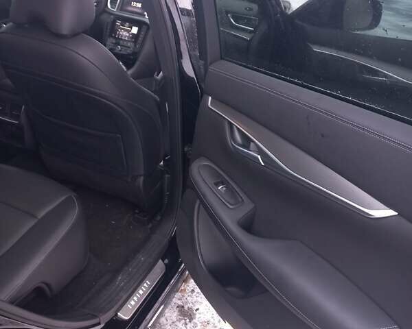 Чорний Інфініті QX50, об'ємом двигуна 2 л та пробігом 7 тис. км за 34800 $, фото 42 на Automoto.ua