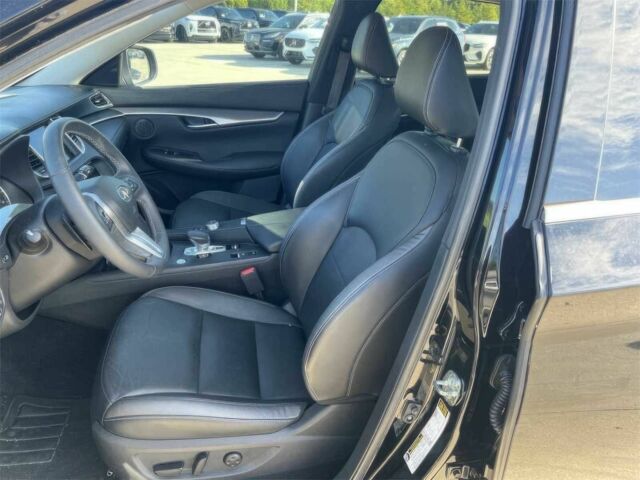 Черный Инфинити QX50, объемом двигателя 2 л и пробегом 19 тыс. км за 7300 $, фото 4 на Automoto.ua