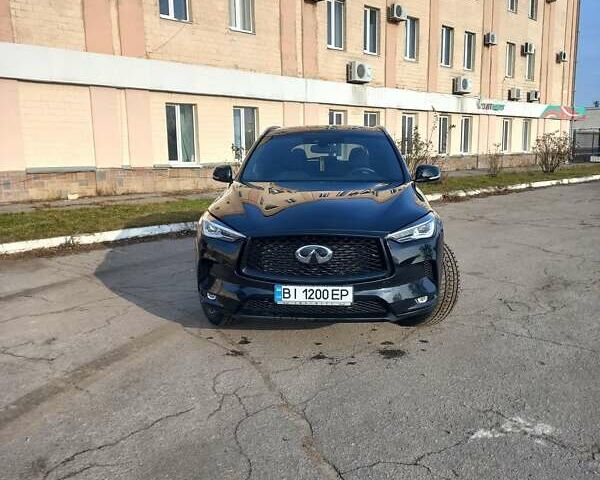 Чорний Інфініті QX50, об'ємом двигуна 2 л та пробігом 7 тис. км за 34800 $, фото 1 на Automoto.ua